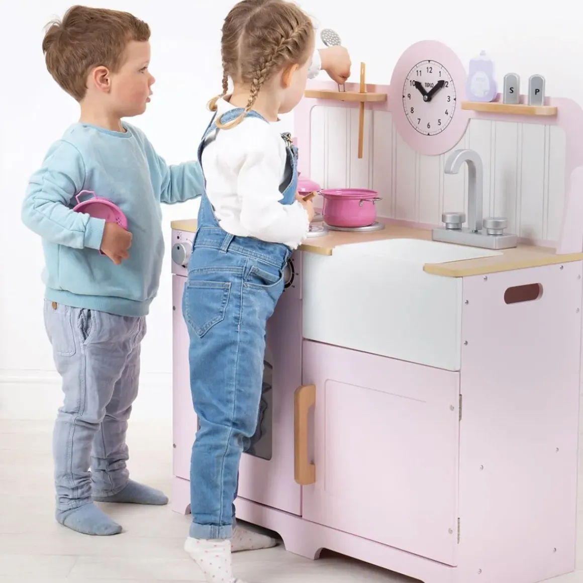 Country Play Kitchen - Pink