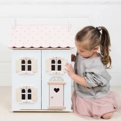 Rose Heart Dolls House