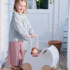 Sweet Swan Pram