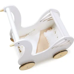 Sweet Swan Pram