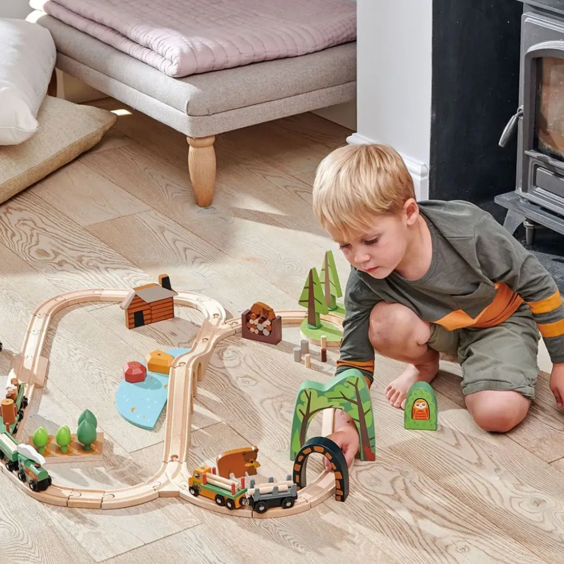 Wild Pines Train Set